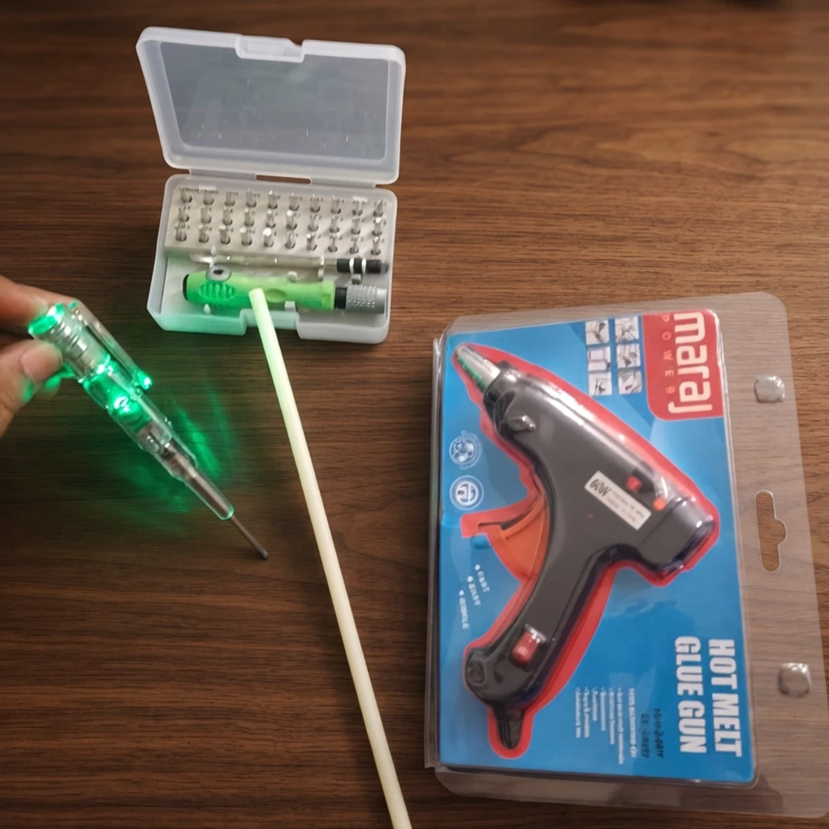 Combo Set : 4 in 1 = Glue Gun, Glue Stick, 32 in1 Screwdriver Set, Ac/Dc Tester
