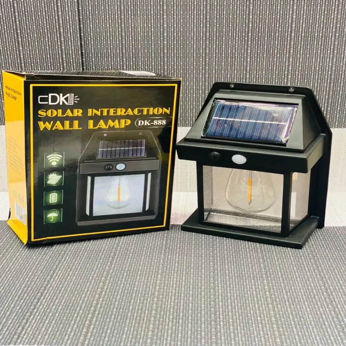 Solar Interaction Wall Lamp
