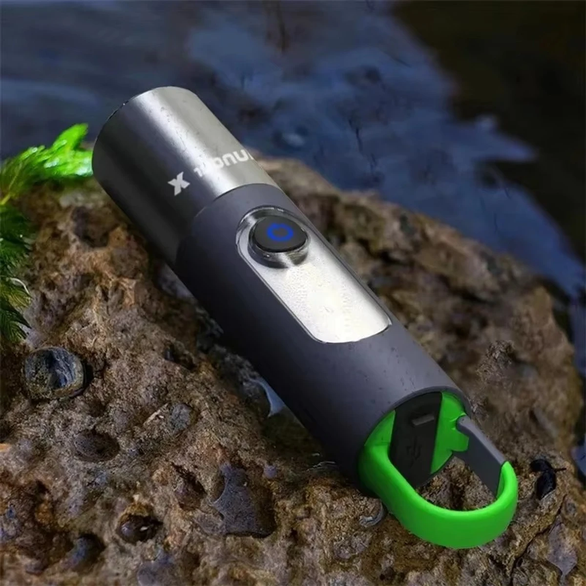 XST-836 Rechargeable Torch Light