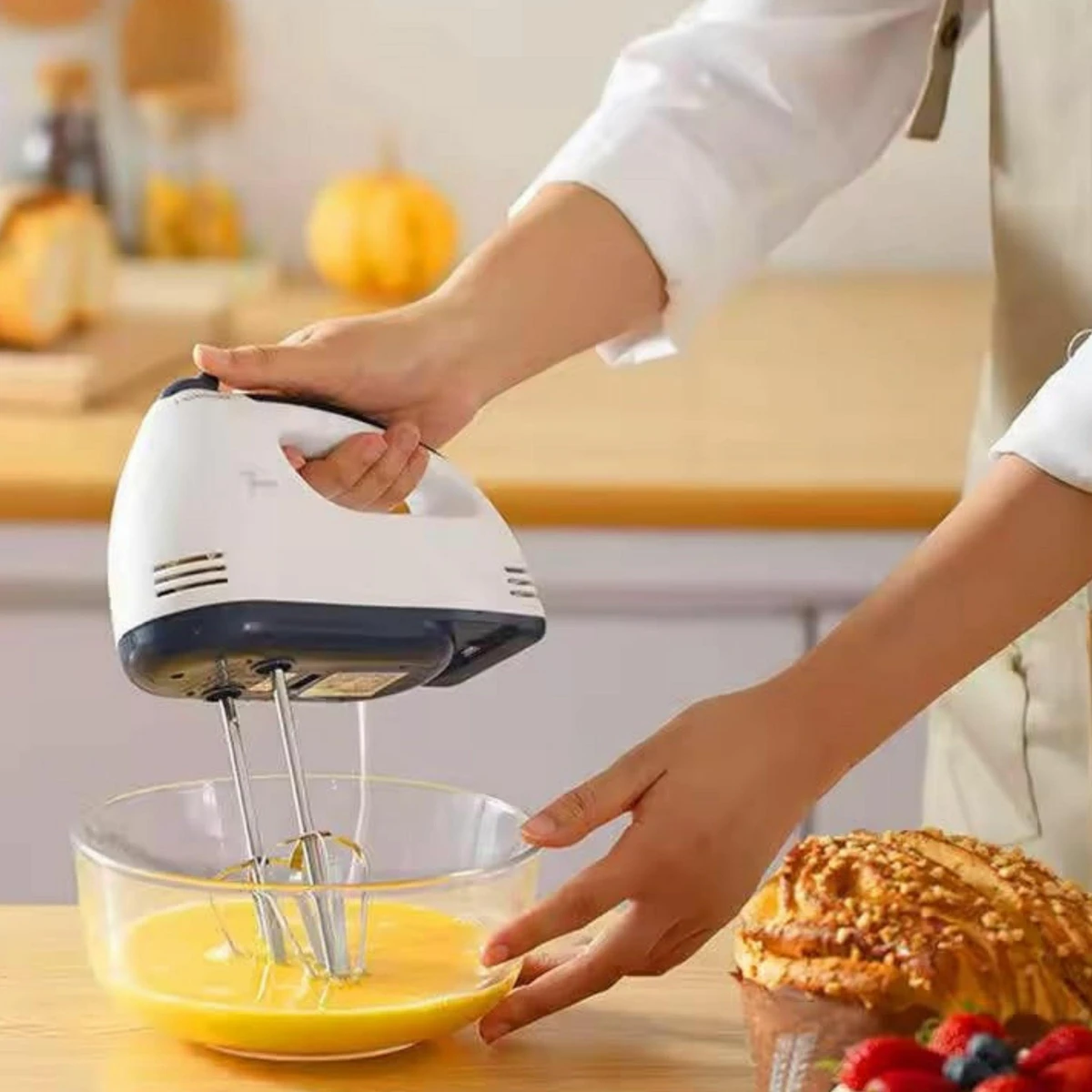 Scarlett - Electric Egg Beater and Mixer for Cake Cream